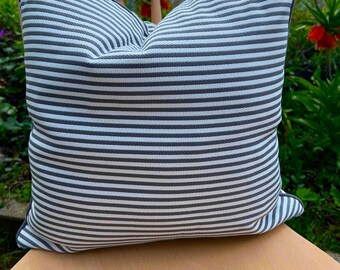 Gestreifte Welt Outdoor Dekokissenbezug