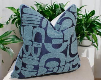 Bestickter Kissenbezug 45 x 45 cm – Dekoratives Dekokissen für Sofa oder auch Sofakissen