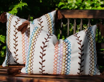 Mof Home Collection Besticktes Quasten-Detailkissen