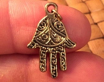 Antiqued Gold Finished Pewter Fatima Hand Charms (14x22mm)