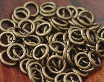 200 pcs 6, 7, or 8mm Antiqued Gold Plated Brass Jump Rings, Open (18 gauge)