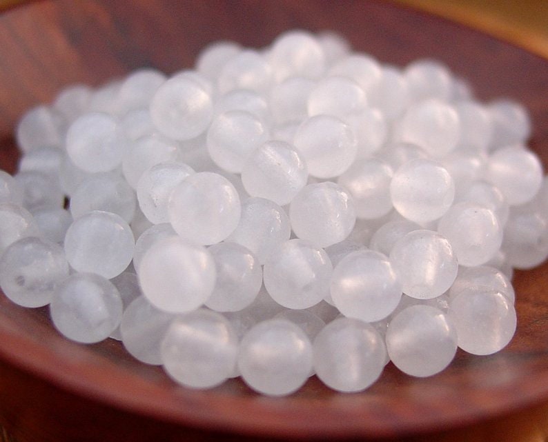 15 Inch strand 4 or 6 or 8 mm Round Snow Quartz Beads 4 mm