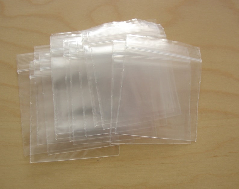 100 pcs 2x2 inch Clear Zip Top Bags