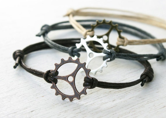 gear bracelet