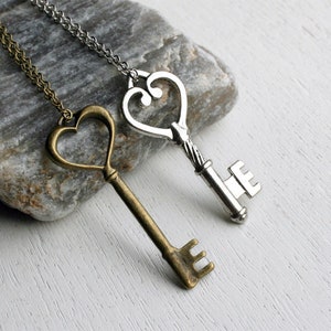 Key Necklace on Chain many different keys to choose afbeelding 1