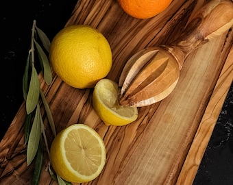 Presse agrumes en bois d'olivier 100% naturel