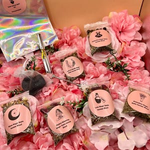 Resin Incense Blends Kit with Tongs & Spoon | Witchcraft | Wiccan | Pagan | Protection | Moon Spells | Ritual | Herbs | Resins | Charcoal
