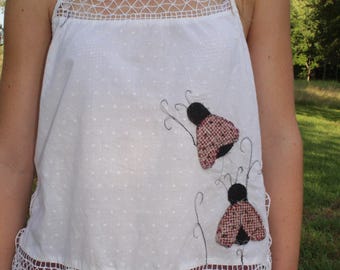 Camicetta patchwork fatta a mano con coccinella