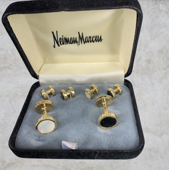 NEIMAN MARCUS -- Cuff Links & Tuxedo Studs, Gold … - image 2