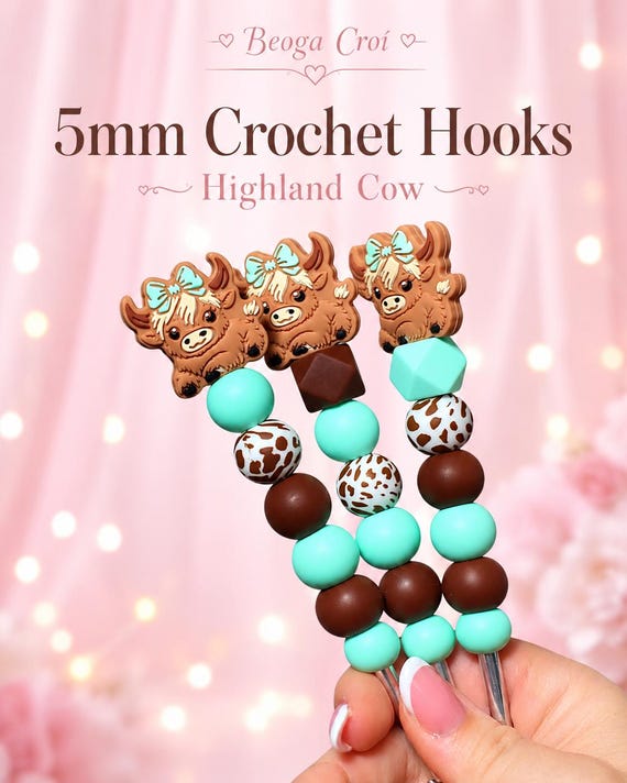 Ergonomic 5mm Crochet Hook | Highland Cow Amigurumi Crafting Needle