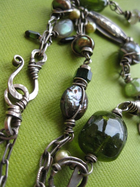 Items similar to Peridot, pearl and sterling necklace on Etsy