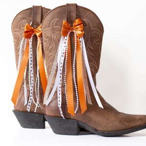 Fiocchi per stivali Texas College GameDay / Fiocchi per stivali arancioni bruciati e bianchi / Accessorio per il giorno della partita / Texas Game-day