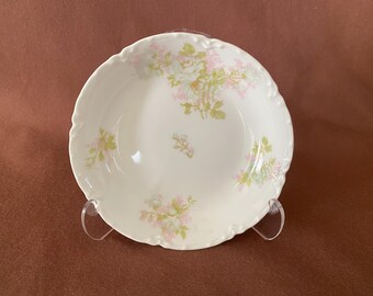 Antique Haviland & Co. Limoges France The Bretagne 5" Bowl