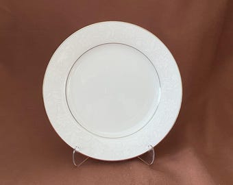 Noritake Ranier 6909 8 3/8" Salad Plate – Elegant Vintage China with Platinum Trim