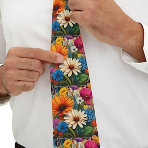 Wildblumen Krawatte - Florale Herrenmode - Sommer Hochzeit Krawatte - Groomsmen Accessoires - Botanische Krawatte