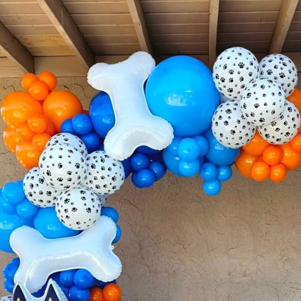 Balloon Garland Featuring Bluey Balloon Birthday