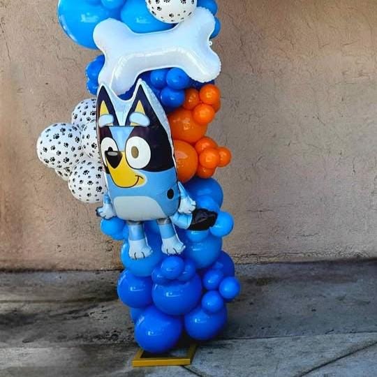 Balloon Garland Featuring Bluey Balloon Birthday