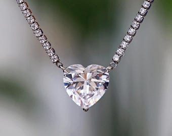 Gargantilla de circonita en forma de corazón: collar de plata de ley rodiada