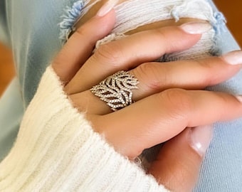 Nature-Inspired Sterling Silver Cocktail Ring with Cubic Zirconia