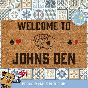 Bem-vindo ao John's Den Provavelmente, capacho personalizado para jogar pôquer, decoração de caverna do homem, capacho para jogador de pôquer, capacho personalizado para jogo de azar