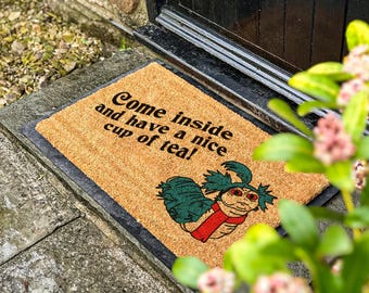 Come Inside and Have a Nice Cup of Tea Doormat, New Home Gift, Housewarming Gift, Gift for Him & Her, Labyrinth Home Decor, Labyrinth Worm
