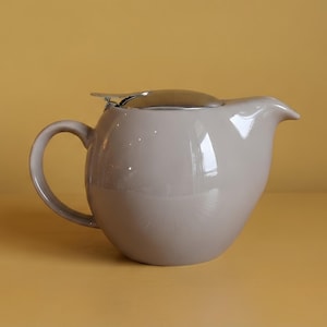Vintage Royal Elfreda Fine Porslin Taupe/Ljusbeige Tekanna: Ace Gift Collection Series, 1980-talet