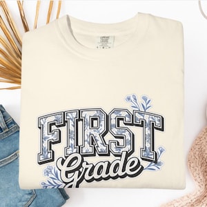 Comfort Colors® First Grade Teacher Shirt - Toile de Jouy 1st Grade TShirt - Teacher Appreciation Gift - Elementary School T-shirt