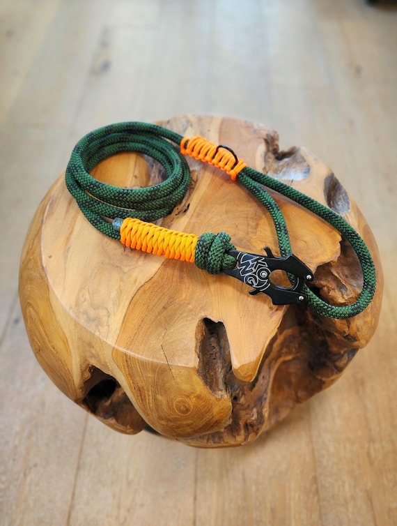 Custom Dog Leashes Made With Kong Frog Cable Clip With Rope Handle