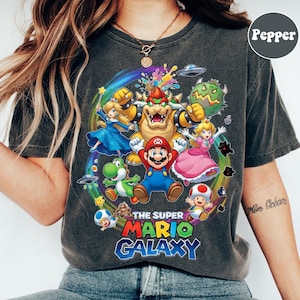 K&ouml;nnte beinhalten: Set aus drei Keramikbechern mit gesprenkelter, matter Oberfl&auml;che. Die Becher sind in Creme-, Hellgrau- und Dunkelgraut&ouml;nen gehalten. Jede Tasse hat ein schlichtes, minimalistisches Design.