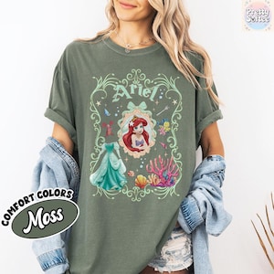 Maglietta vintage con fiocco Coquette Disney Princess, Belle Ariel Elsa Cenerentola, maglietta del castello magico del Magic Kingdom, regalo per un viaggio tra ragazze Disney Walt Disney immagine 6