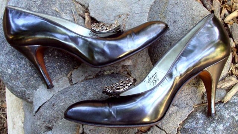 silver leather pumps uk