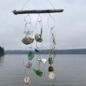 Shell Shock - Mobil/solfångare/väggdekoration i sjöglas