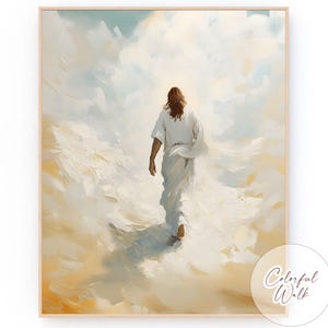 Puede incluir: Una pintura de una persona caminando sobre nubes hacia una luz brillante. La persona lleva una túnica blanca y tiene el pelo largo y castaño. Las nubes son de un blanco y azul suave.