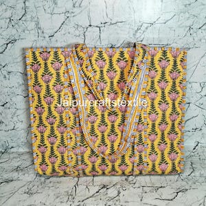 Handmade Quilted Cotton Tote Bag: Eco-Friendly Market Bag