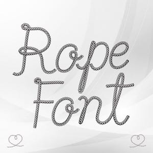 Peut inclure: Le texte "Rope Font" est affiché dans une police unique, chaque lettre étant conçue pour ressembler à une corde. Le design est en noir et blanc, sur un fond flou et doux. Deux petits cœurs sont en bas.