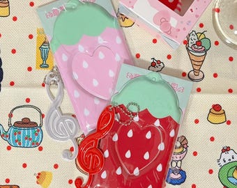 Porte-cartes PVC coeur fraise : badge d'identification de carte photo k-pop kawaii