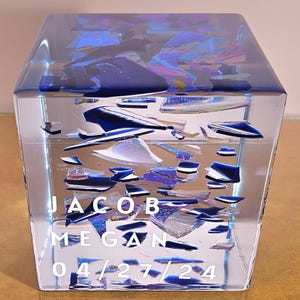 Smashed Glass Cube 4x4x4 &quot;jüdische Hochzeitsgeschenk Tradition Memory Chuppah Mesusah Resin Art Cube