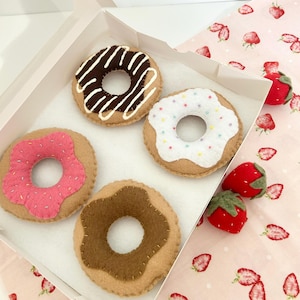 Felt donut play set