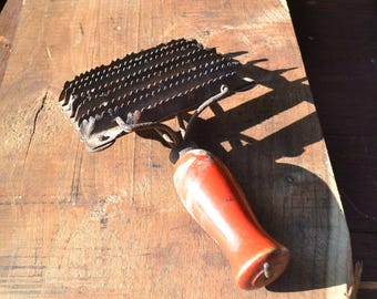 Vilebrequin Chignole D'angle Ancien – Outil De Menuiserie Vintage – Fabrication Française – Métal