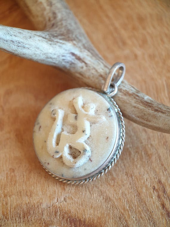 Aum pendant, sterling aum pendant, white om aum ohm pendant, sterling and whhite stone aum ohm pendant, men aum necklace, aum om yoga pendan