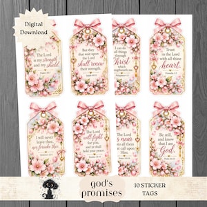 Può includere: Un set di otto etichette rettangolari con fiori di ciliegio rosa, bordi in filigrana dorata e fiocchi di nastro rosa. Ogni etichetta mostra un versetto biblico in caratteri eleganti. Il testo Digital Download è visibile.