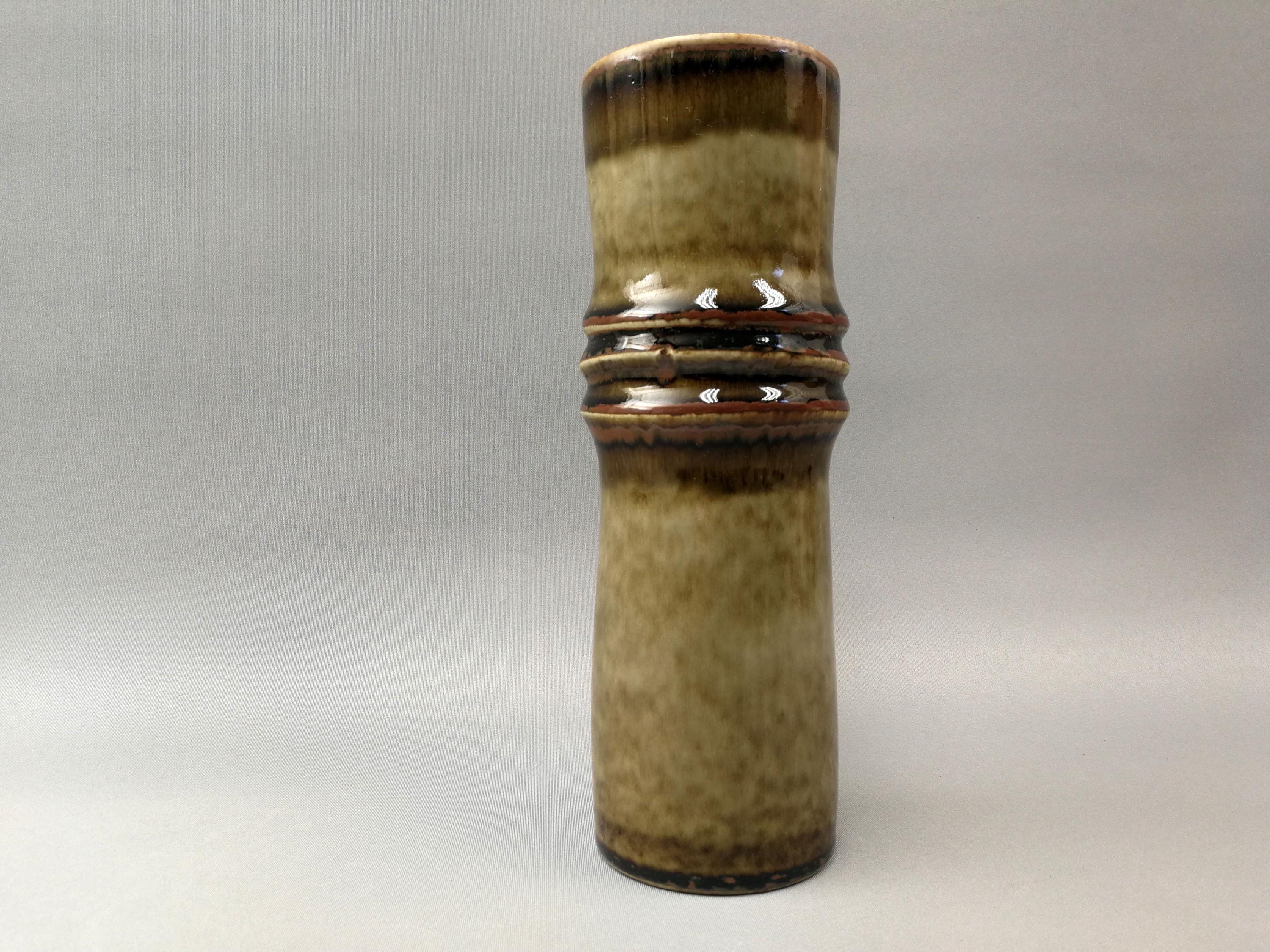 オーレ・アルベリウス　ロールストランド花瓶　スウェーデンの陶器と竹のデザイン ヴィンテージ花瓶「竹」、オーレ・アルベリウス・ロールストランド