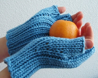 Knitting PATTERN - Childrens Fingerless Mittens