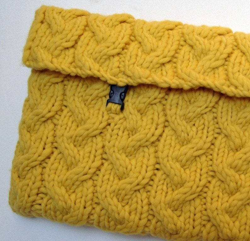 Knitting PATTERN Sunny Laptop Sleeve image 1