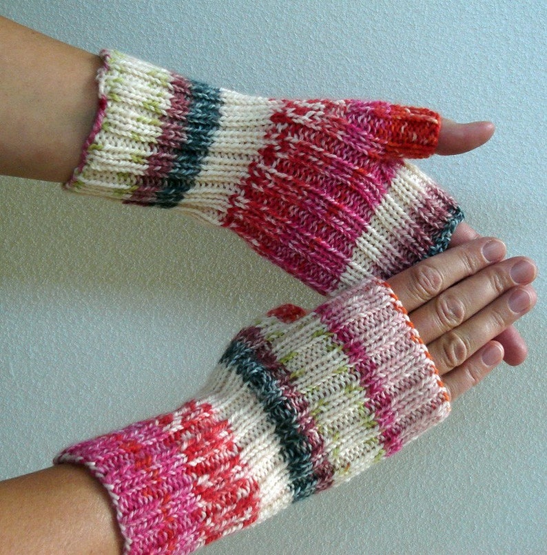 Knitting PATTERN Fingerless Gloves image 1