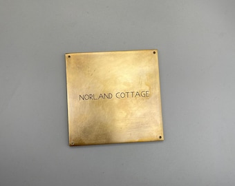Targa personalizzata quadrata in ottone per casa, targa personalizzata con nome per cottage, targa per indirizzo fatta a mano