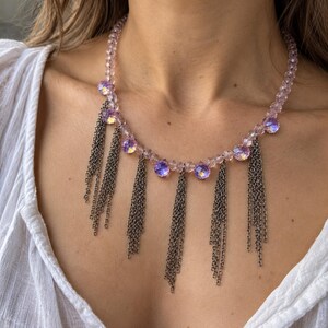 Rosa Glasperlen-Halskette mit irisierenden Perlen, Edelstahlketten, Statement-Schmuck, ausgefallene Kette, Geschenk für Sie