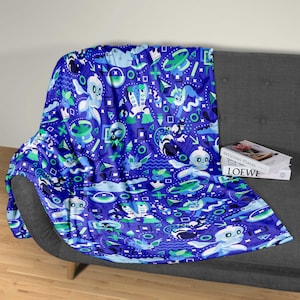 Mewtwo and Eevee Blanket, Kawaii Fleece Blanket, Cozy Baby Blanket, Space Throw Blanket, Cotton Fleece Bedding Decor, Mewtwo Blanket Gifts