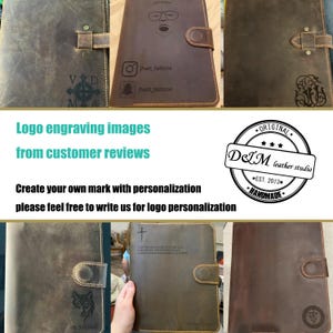 Op de afbeelding: Een collectie notitieboekhoezen van bruin leer met diverse aangepaste lasergravures, waaronder namen, logo's, social media-accounts en religieuze teksten. Elke hoes heeft een riemsluiting met metalen klinknagels en zichtbare stiksels langs de randen.