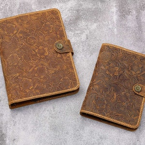 Caderno de couro vintage com relevo floral A5 A6, caderno de desenho floral com suporte para caneta - presente personalizável para ela W10-LAXBS